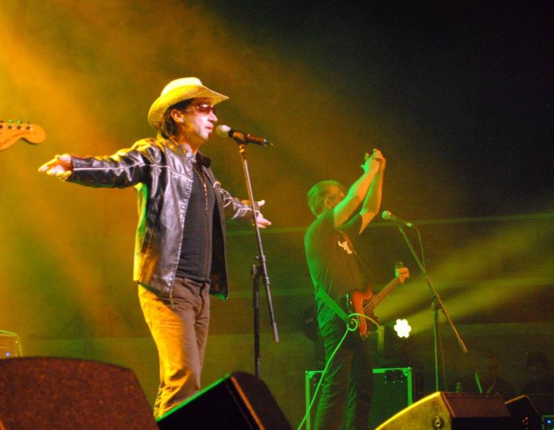 TRIBUTOFEST: U2, George Michael & Bruce Springsteen 04.11.2017 - Magma, Las Americas