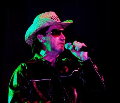 TRIBUTOFEST: U2, George Michael & Bruce Springsteen 04.11.2017 - Magma, Las Americas