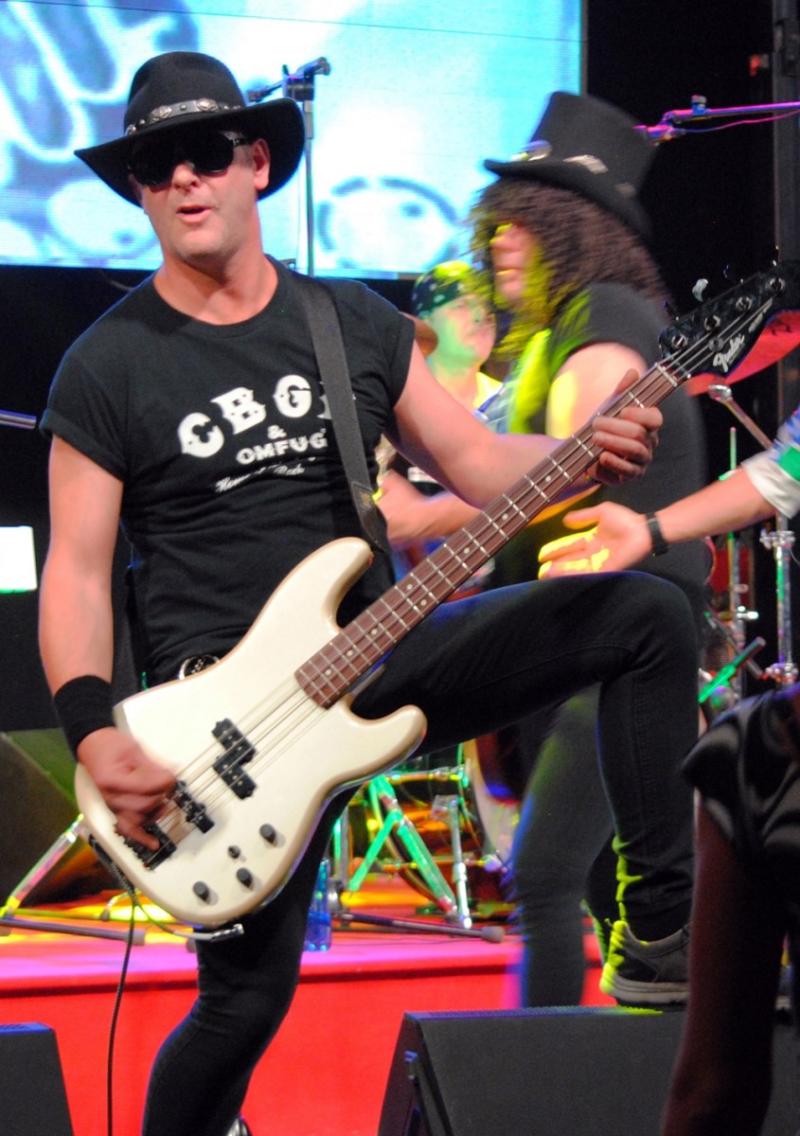 TRIBUTOFEST: Guns N Roses & AC/DC 27.07.2018 - Castillo San Miguel